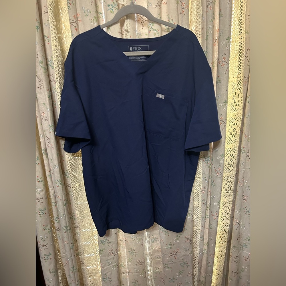4/$25 FIGS Navy Leon Short Sleeve V Neck Men's Three-Pocket Scrubs Top Size XXL